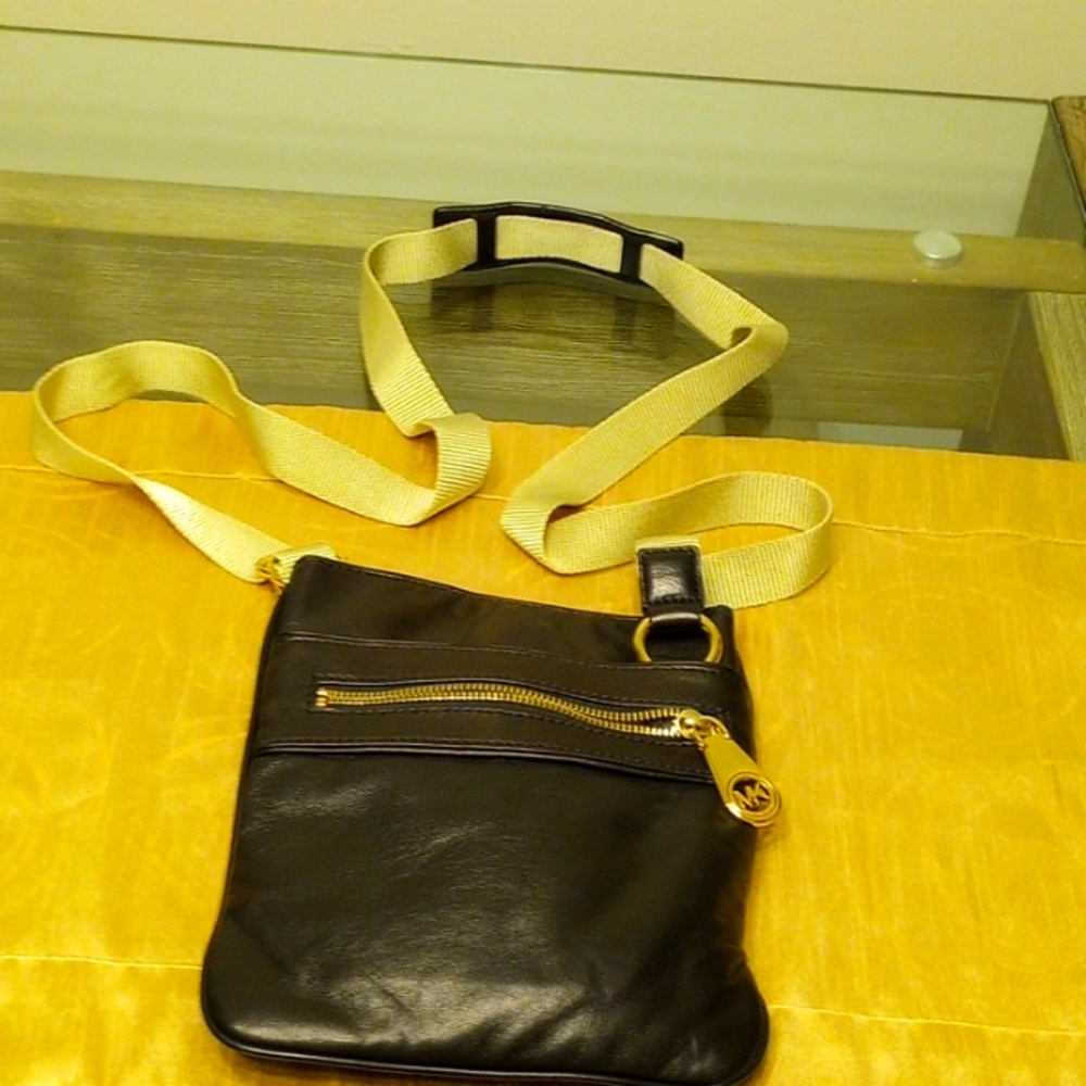 Michael kors black leather crossbody bag with adjustable strap
